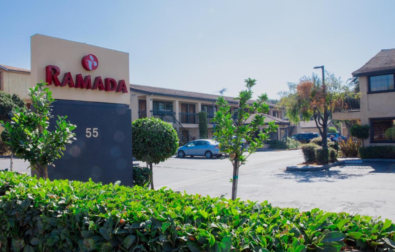 Ramada By Wyndham Mountain View Hotel Exterior photo
